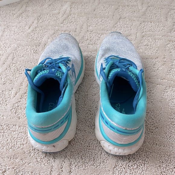 Brooks running shoes - Picture 2 of 2